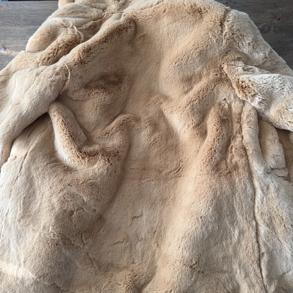 Wilfred Faux Fur Coat – Size Small (Aritzia) - Picture 4 of 4